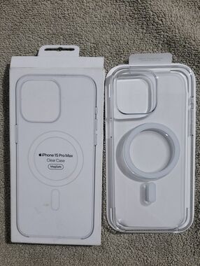 Case For iPhone 15 Pro Max, Clear, Magsafe, OEM, Open Box